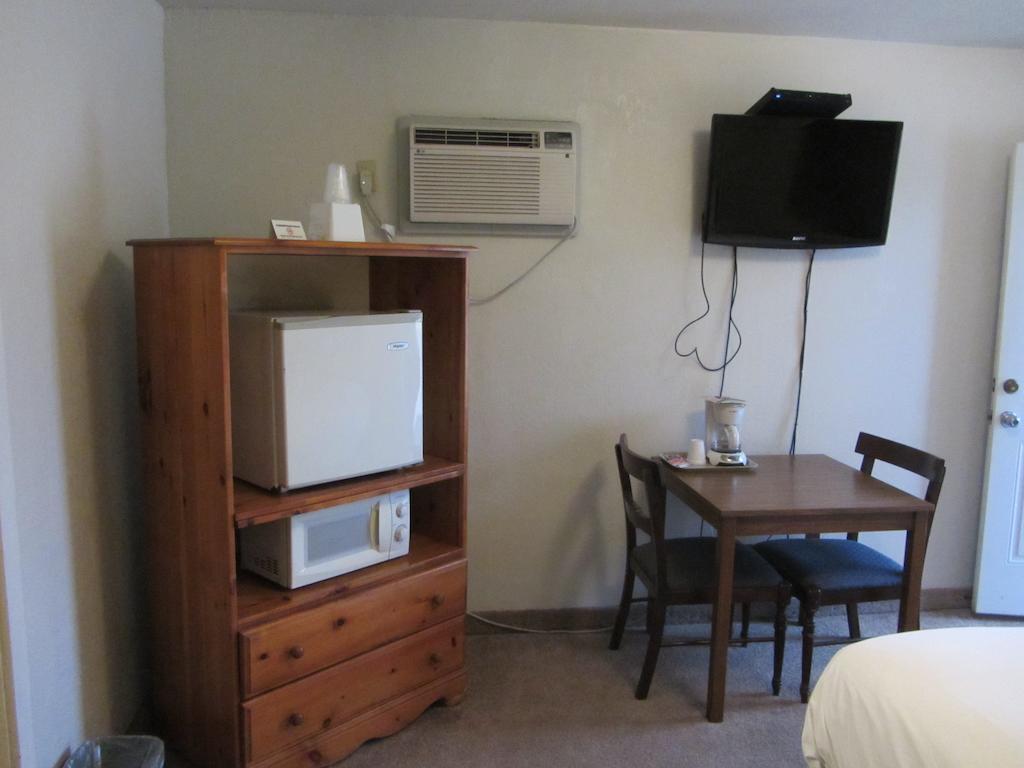 Budget Inn Ballinger Стая снимка